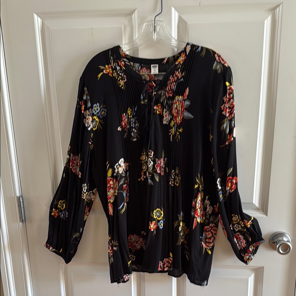 Floral Black Blouse